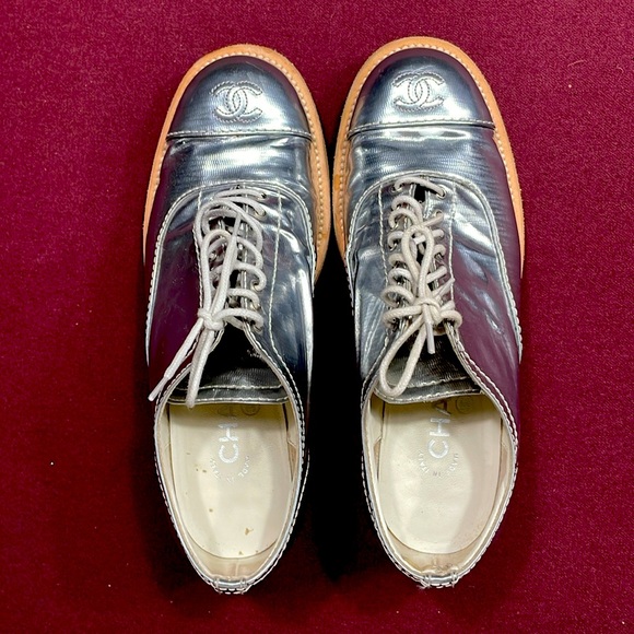 Chanel Silver size 38. Like new! - Picture 7 of 10